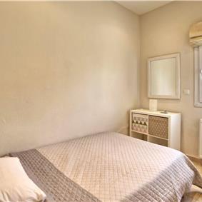 3 bedroom seaside villa with pool, Acharavi, sleeps 5